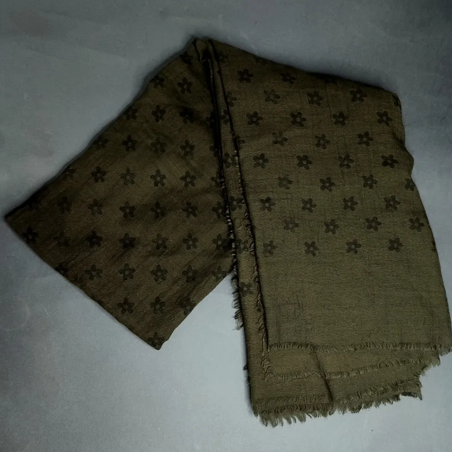 دو تا روسری نخی