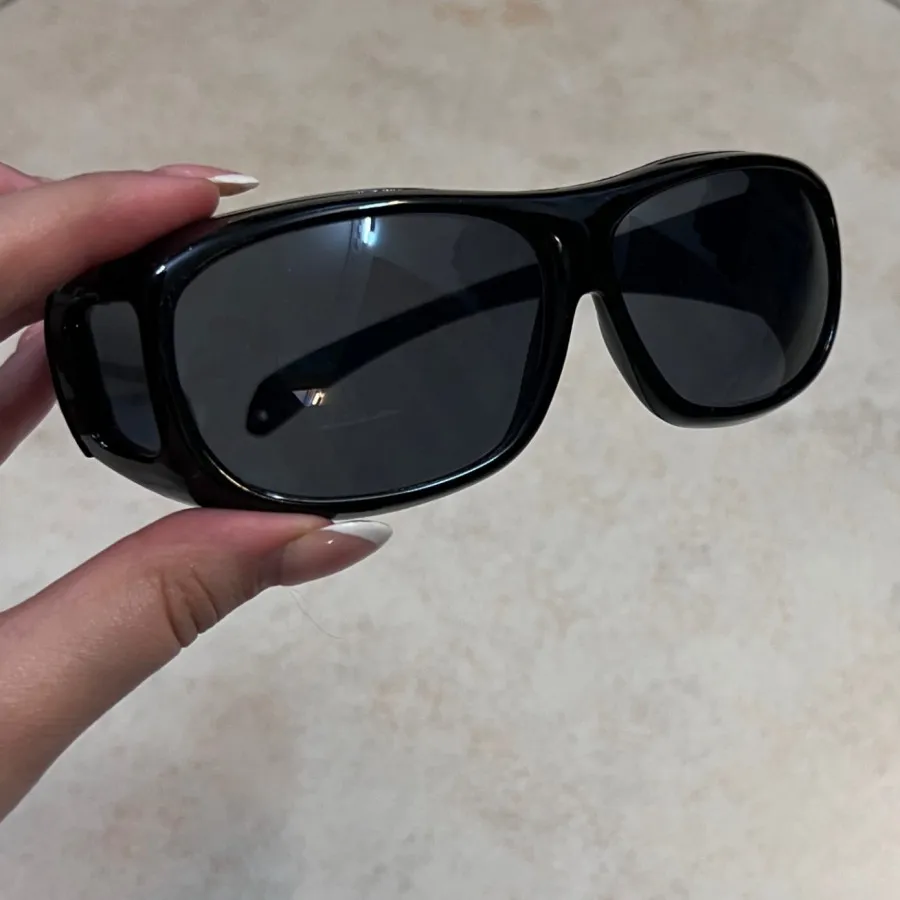 عینک آفتابی