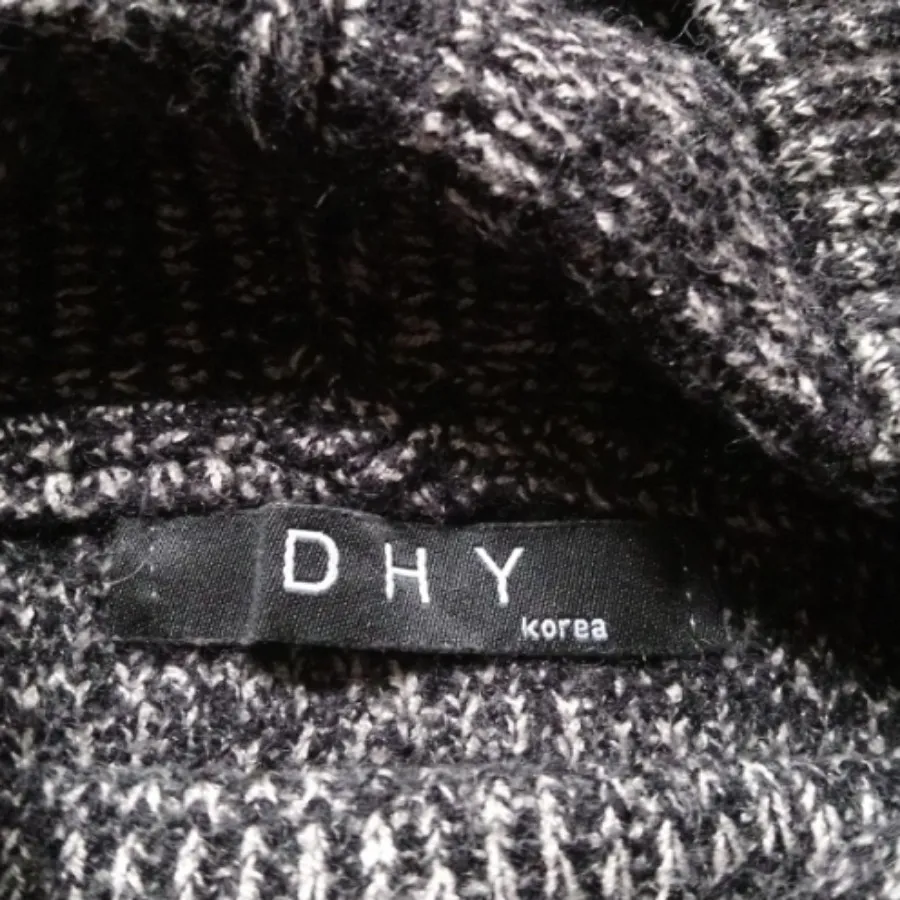 بافت بلند کلاه دار زنانه