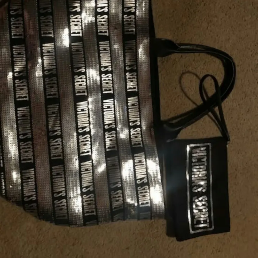 ساک بزرگ ویکتوریاسیکرت