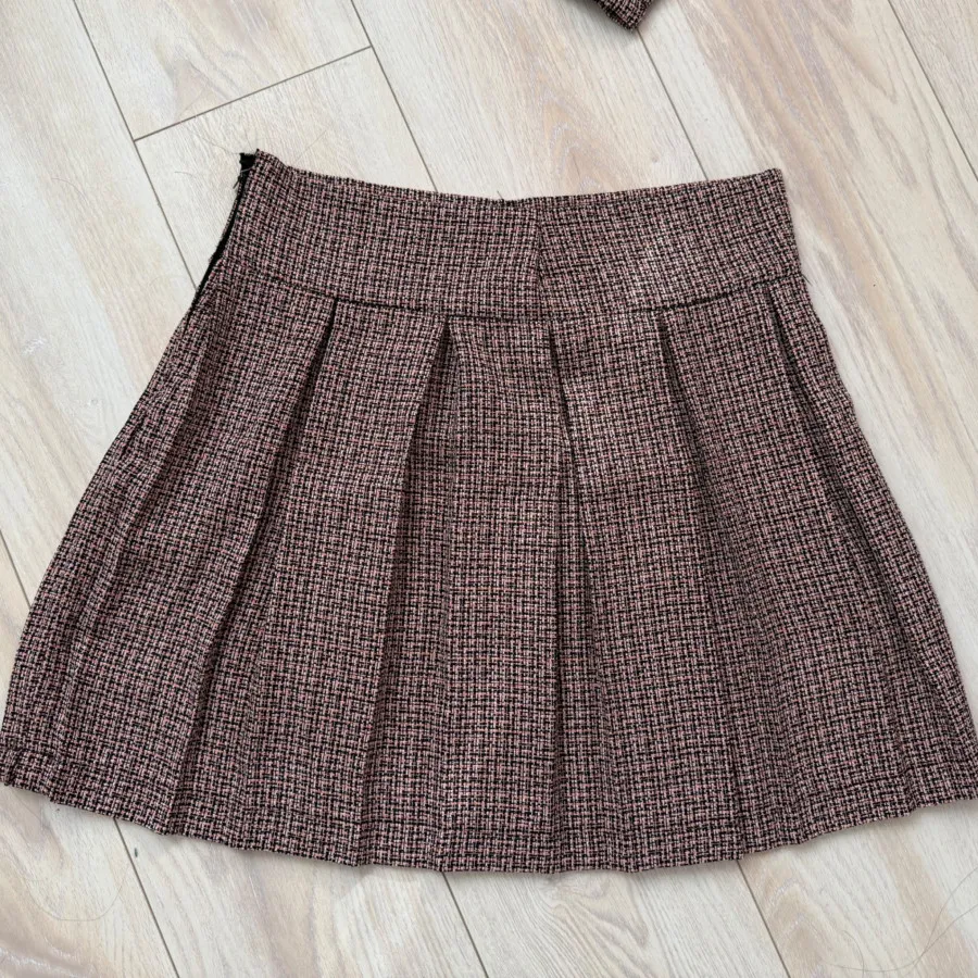 کراپ کت و دامن