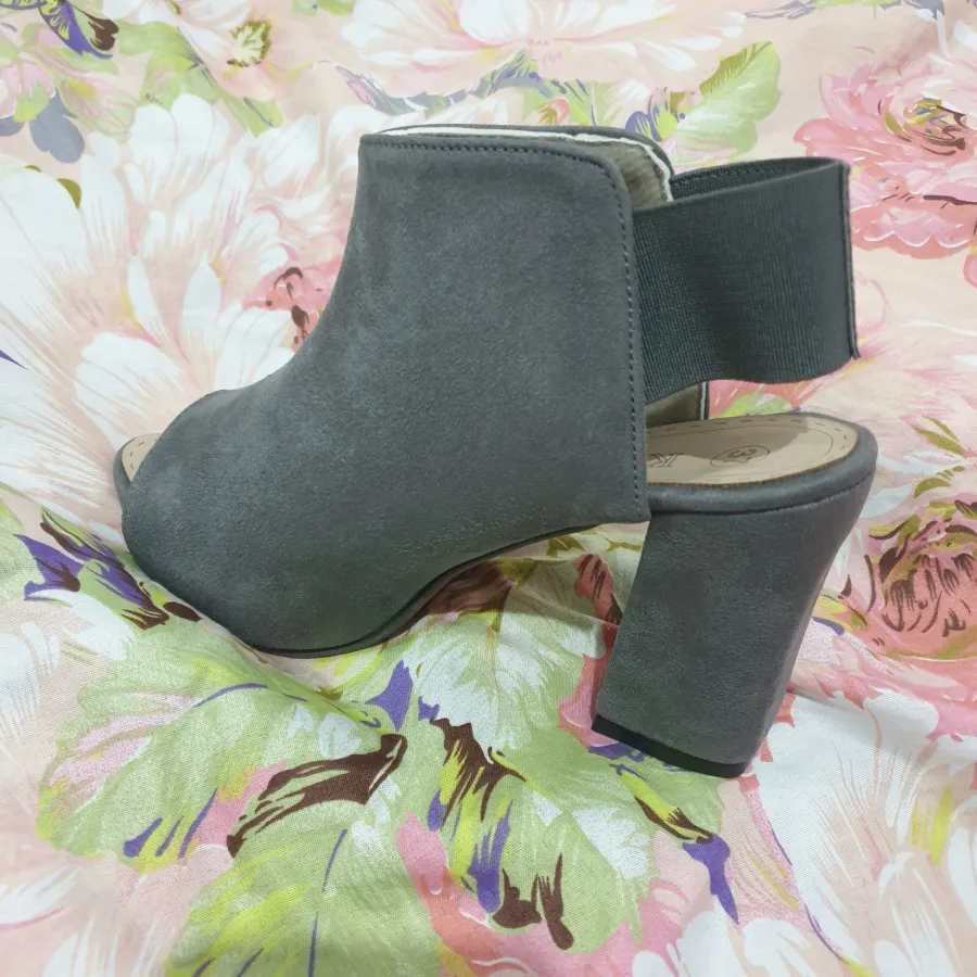 کفش طوسی شیک