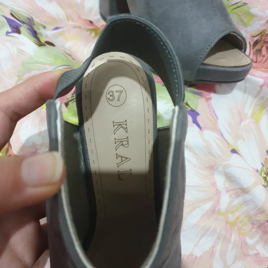 کفش طوسی شیک