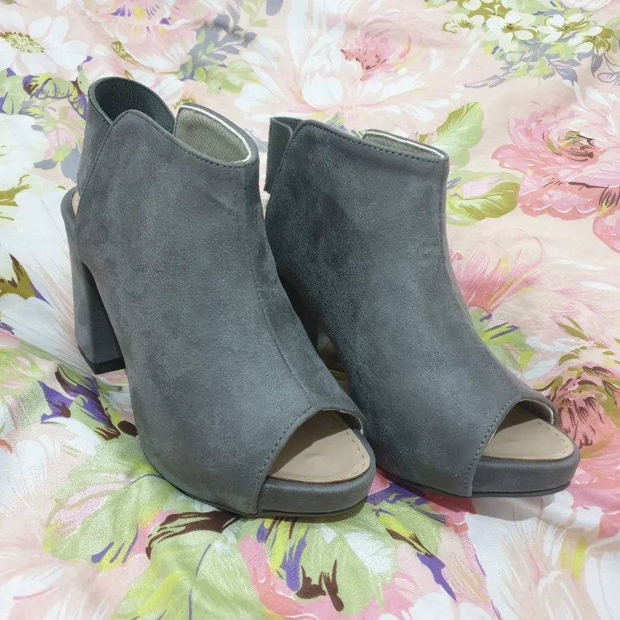 کفش طوسی شیک