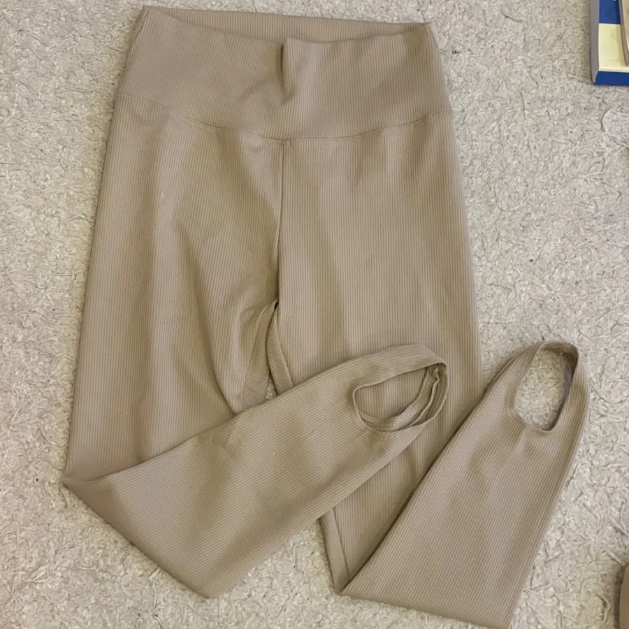 لگ محمکم کرم رنگ صانعی