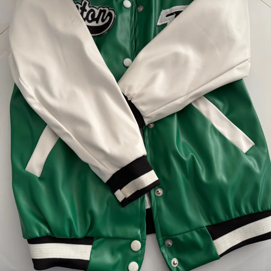 کاپشن چرم شیک و مدرن