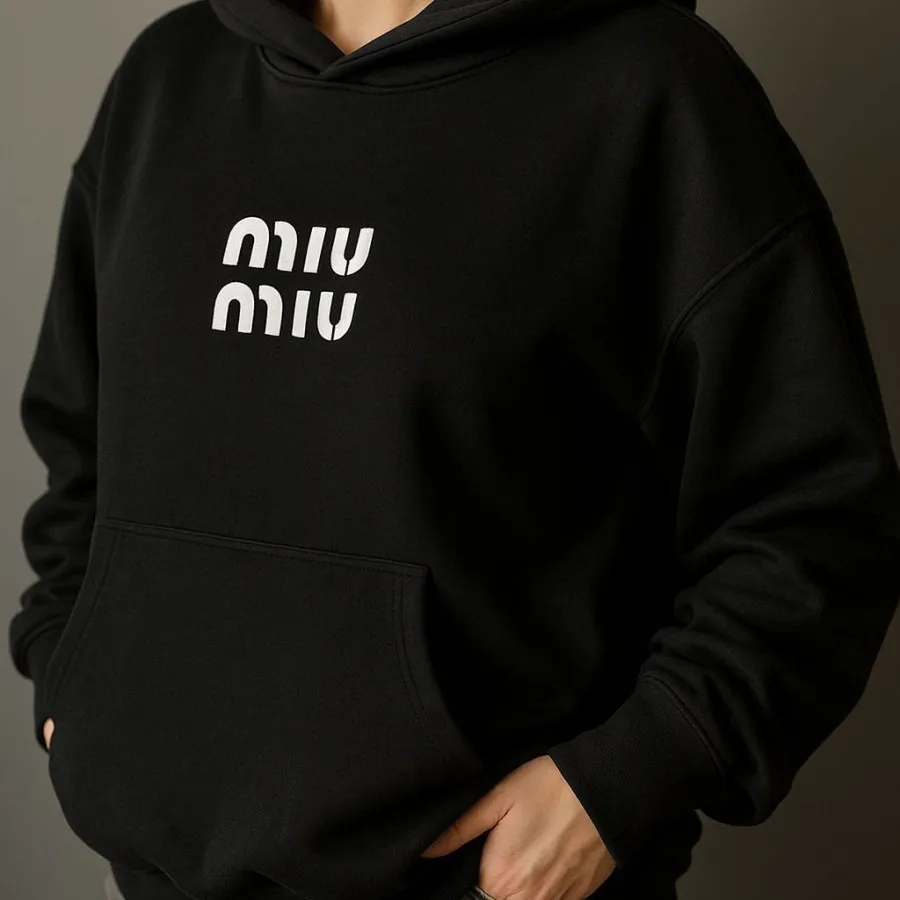 هودی اسپرت miu miu