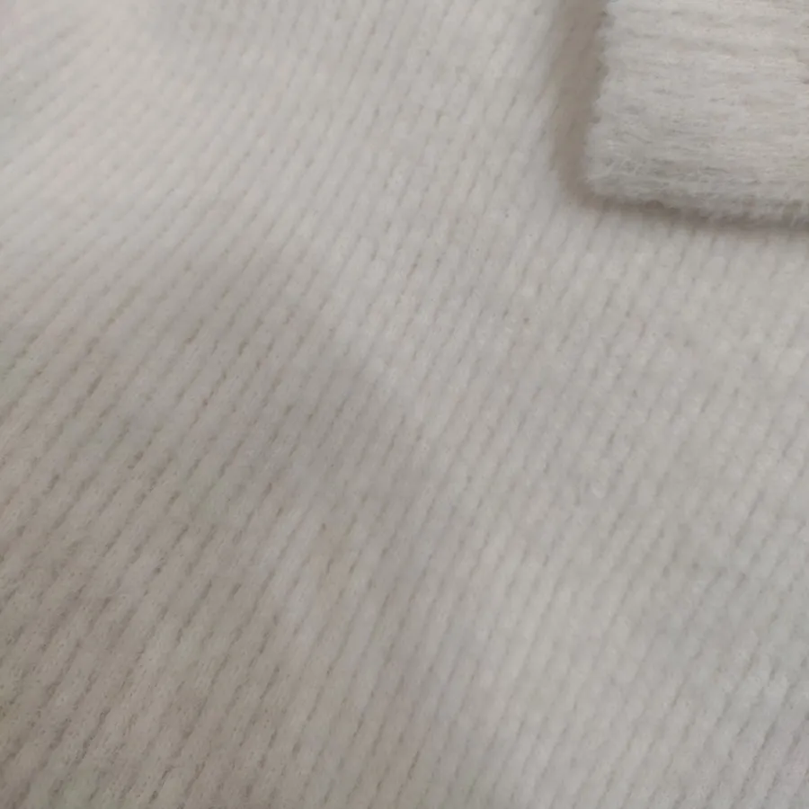 بافت کرم/شیری کرک دار