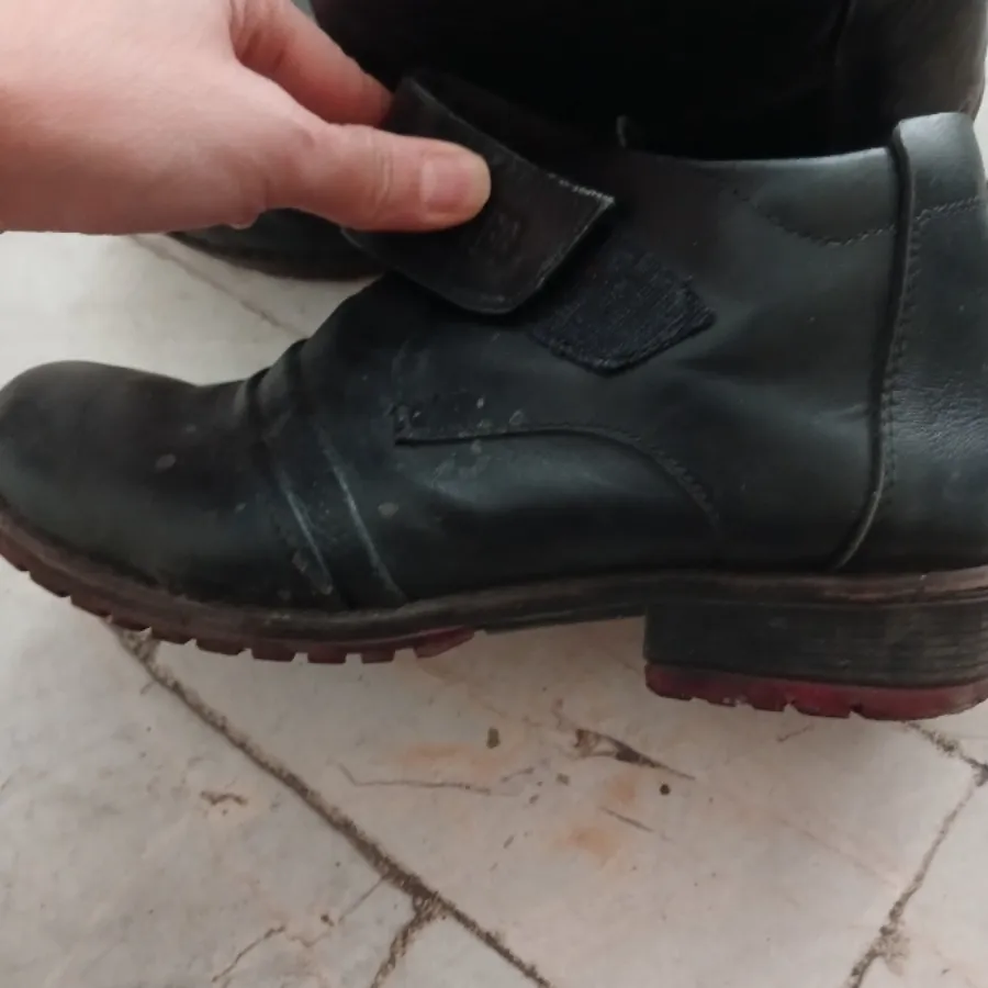 بوت دخترانه طبیعی