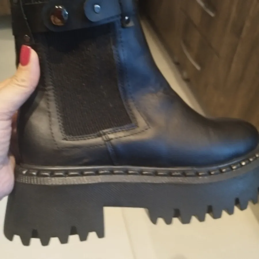 نیم بوت شیدا مشکی