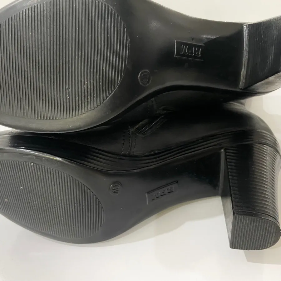 بوت پاشنه دار چرم 40