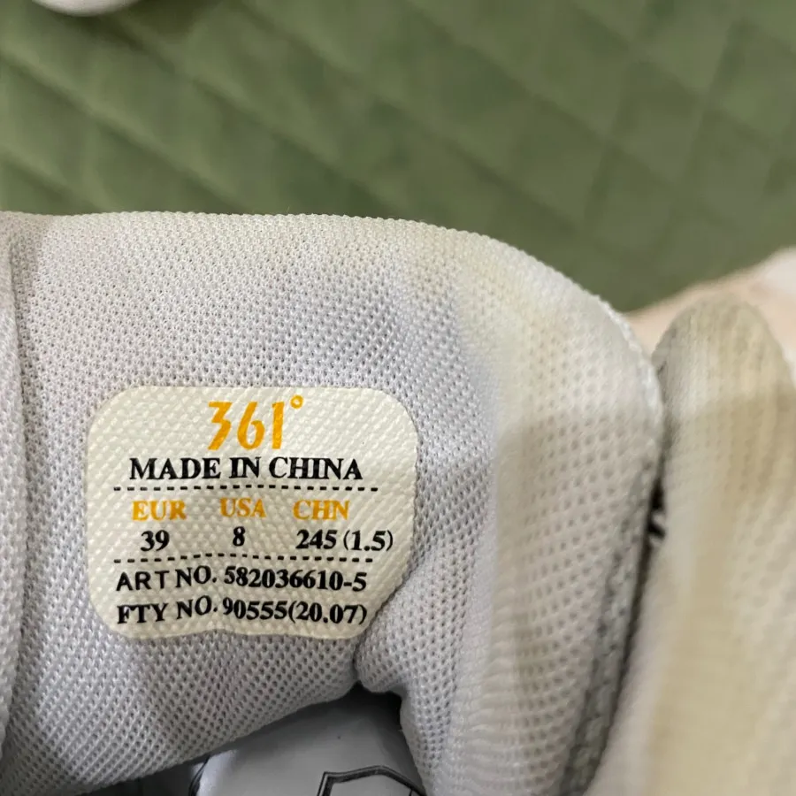 کتونی سفید 361