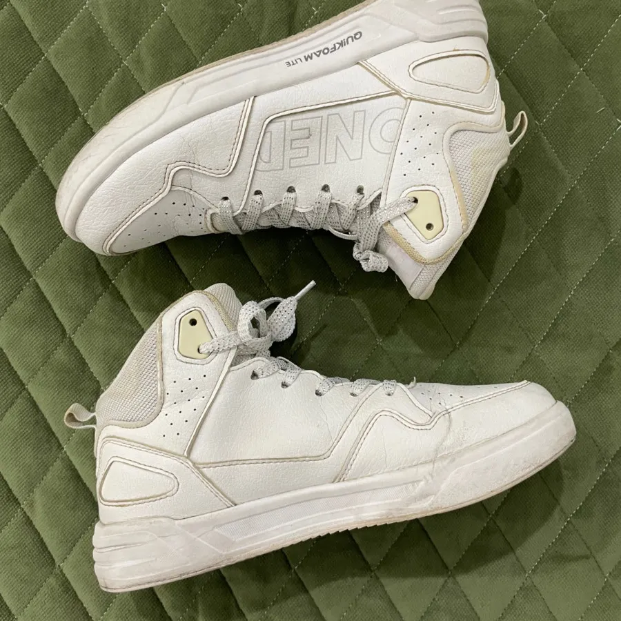 کتونی سفید 361