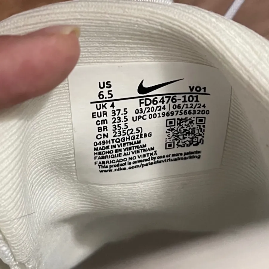 کتونی نایکی سفید