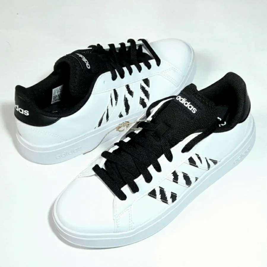 کتونی آدیداس سفید اصل