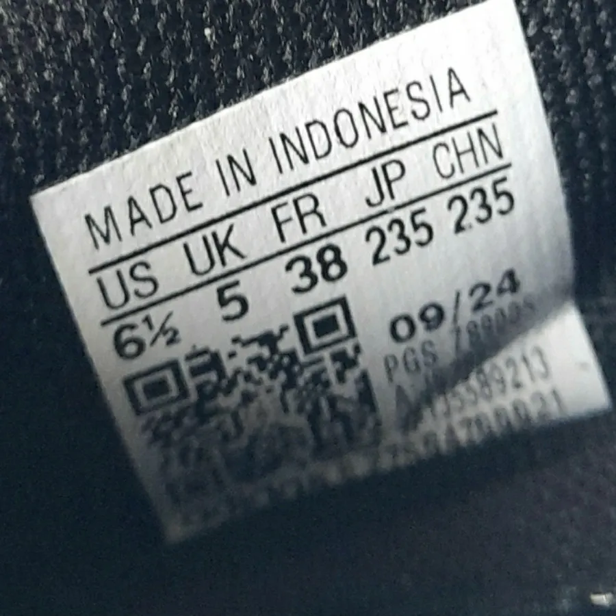 کتونی آدیداس سفید اصل