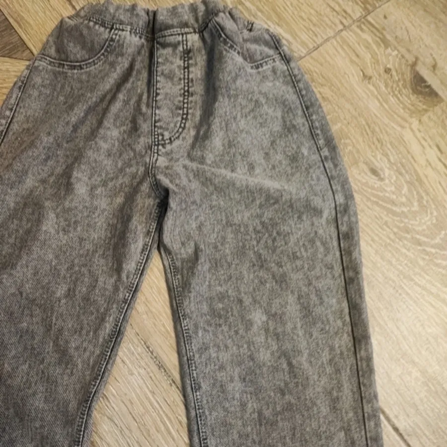 شلوار جین کاغذی بچگانه