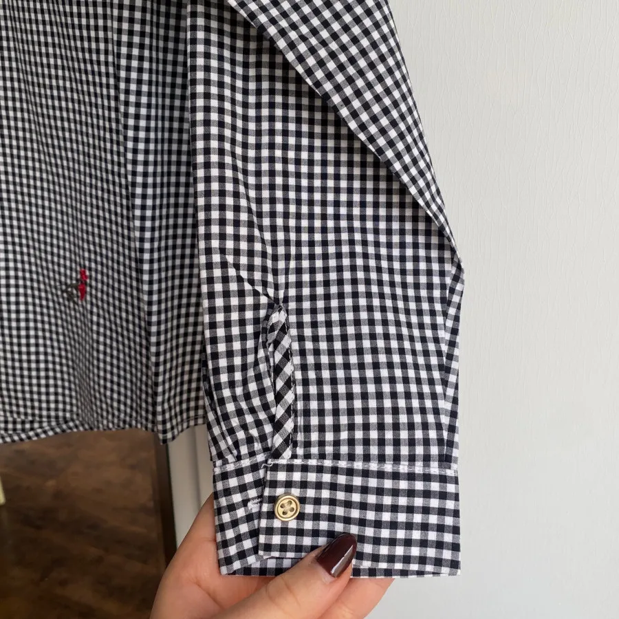 بلوزچهارخونه گلدوزی شده?