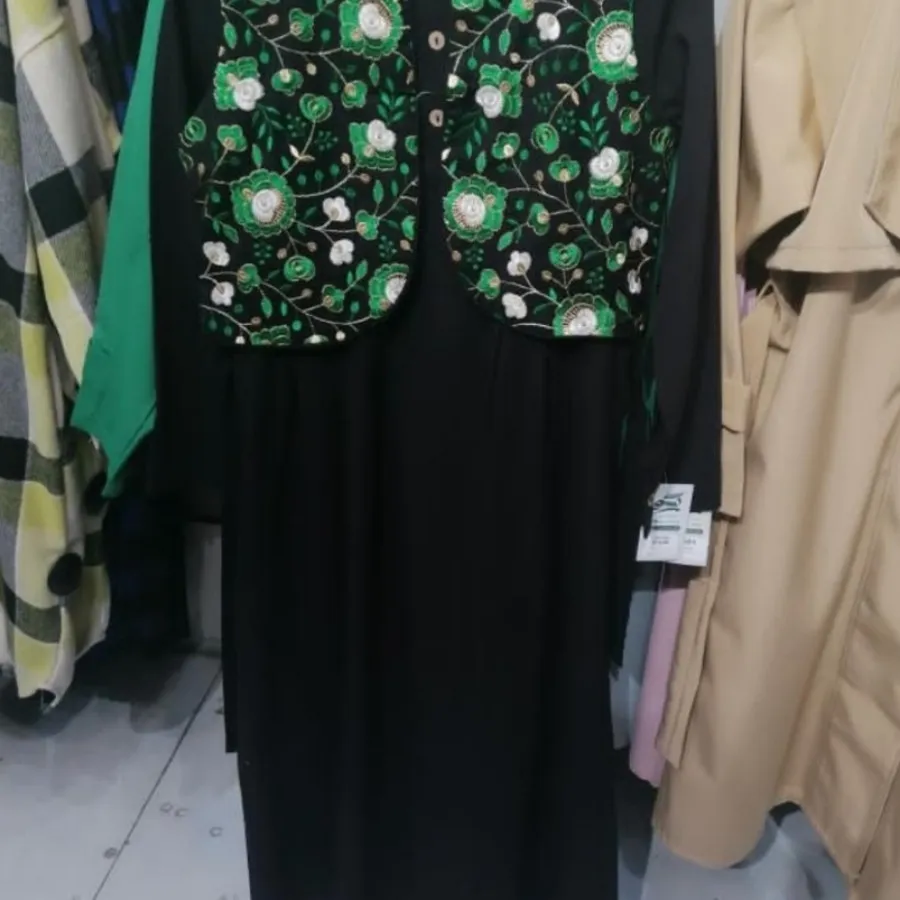 جلیقه و سارافون