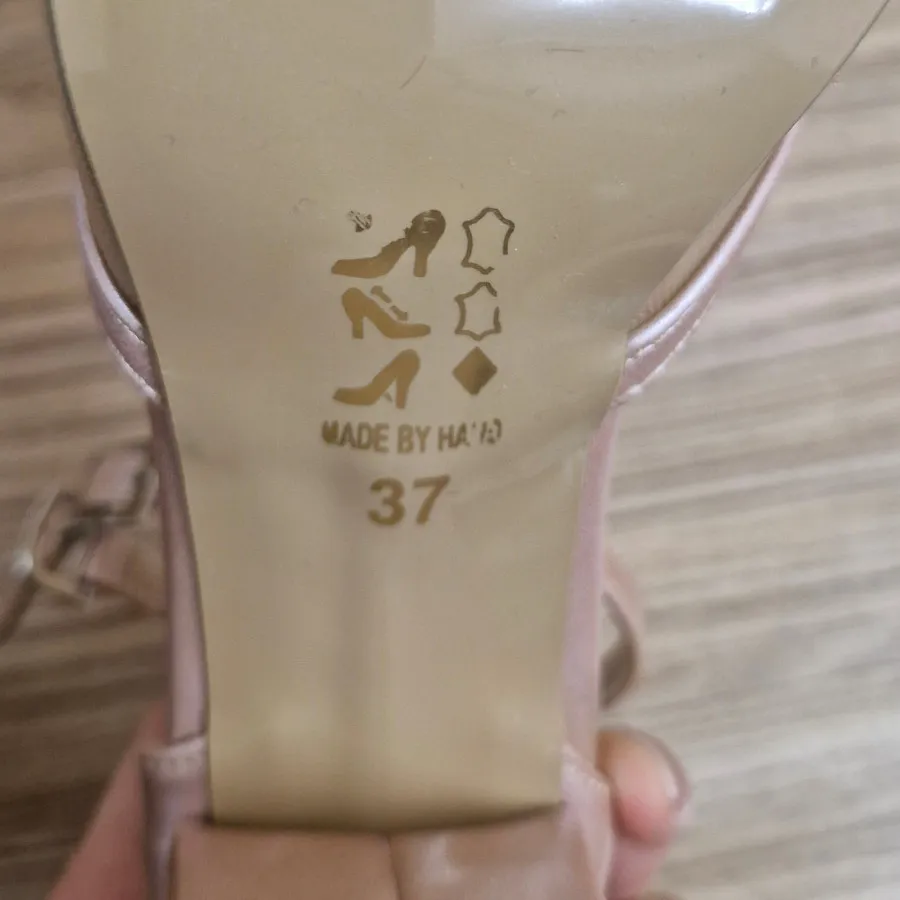 کفش مجلسی پروانه ایی