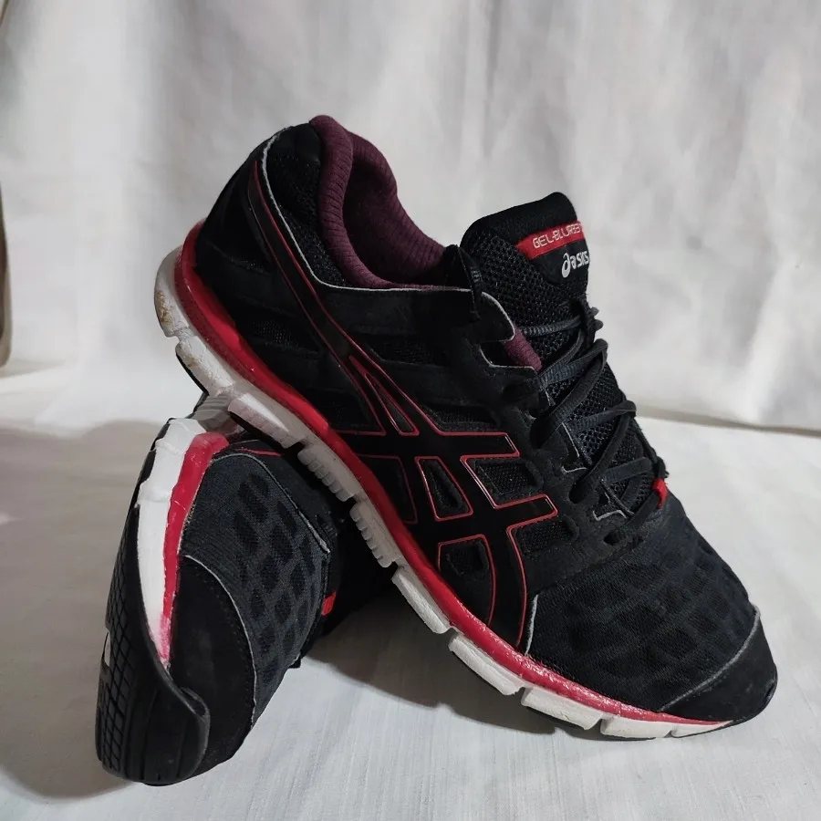 کتونی اسیکس