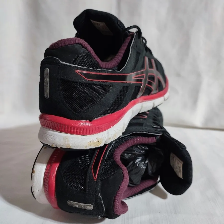 کتونی اسیکس