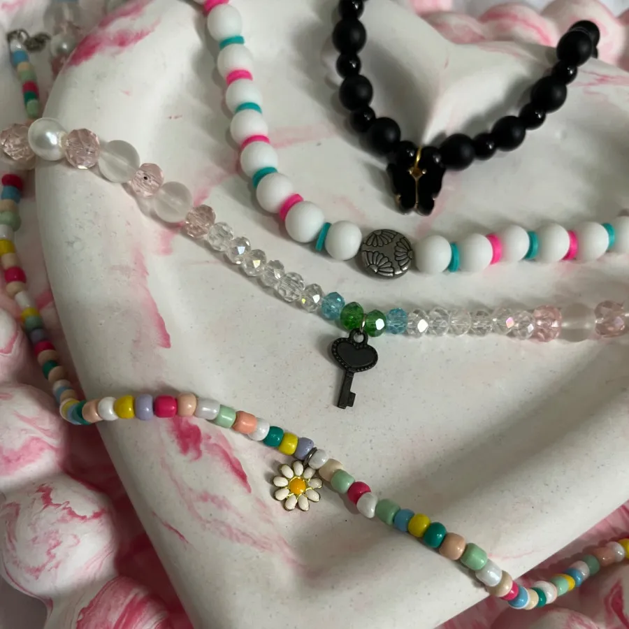 گردنبند های سنگی