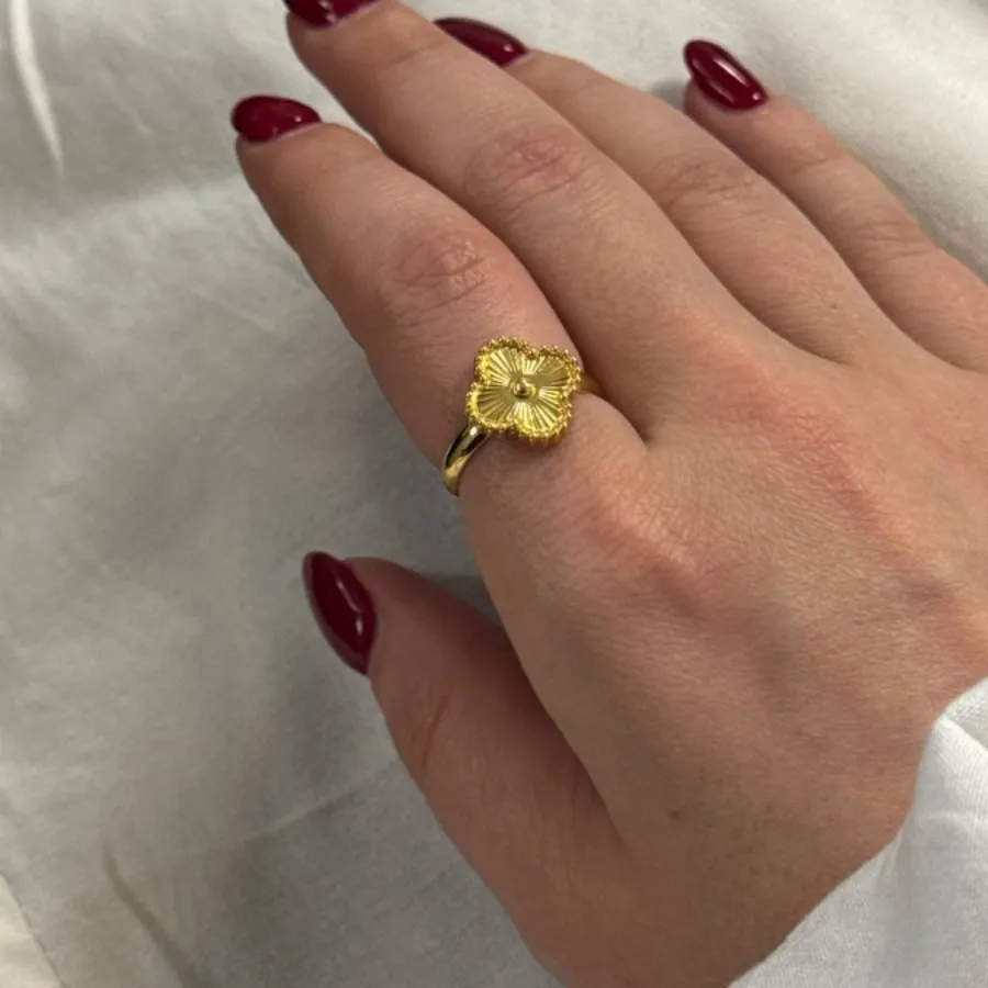 انگشتر ونکلیف طلایی