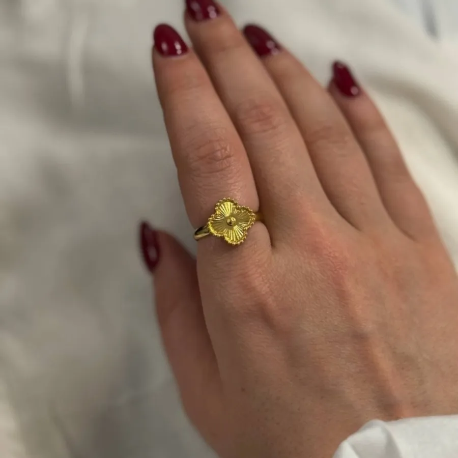 انگشتر ونکلیف طلایی