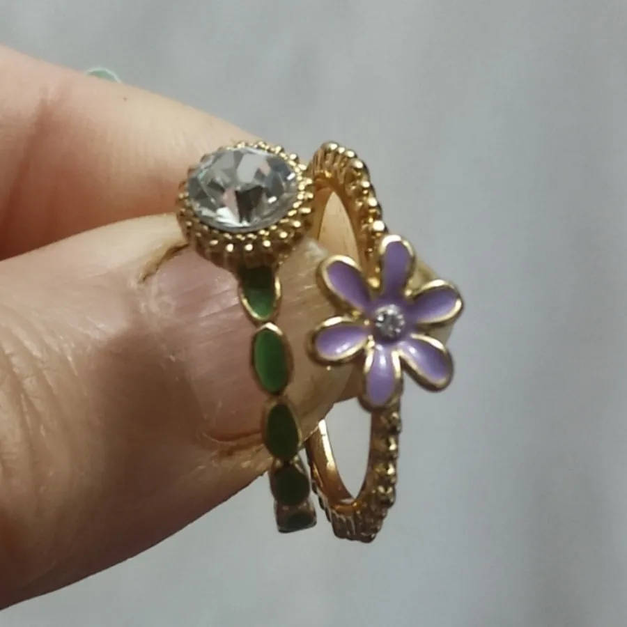 دوعدد انگشتر گل وجواهر