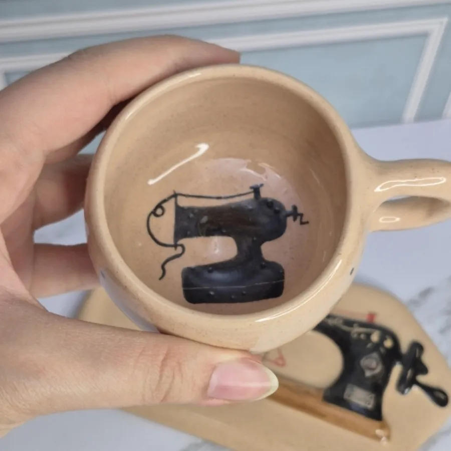 ماگ طرح چرخ خیاطی