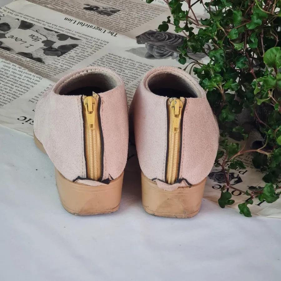 کفش فوق‌العاده شیک