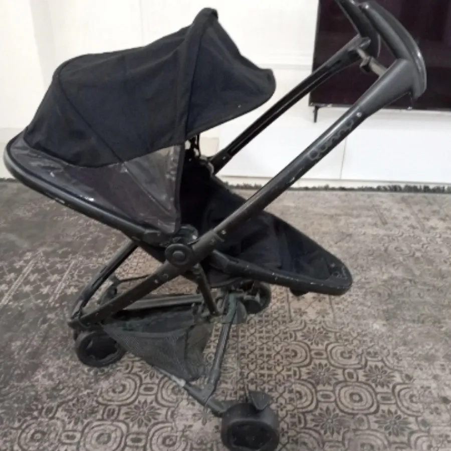 کالسکه مکسی کوزی (کویینی)