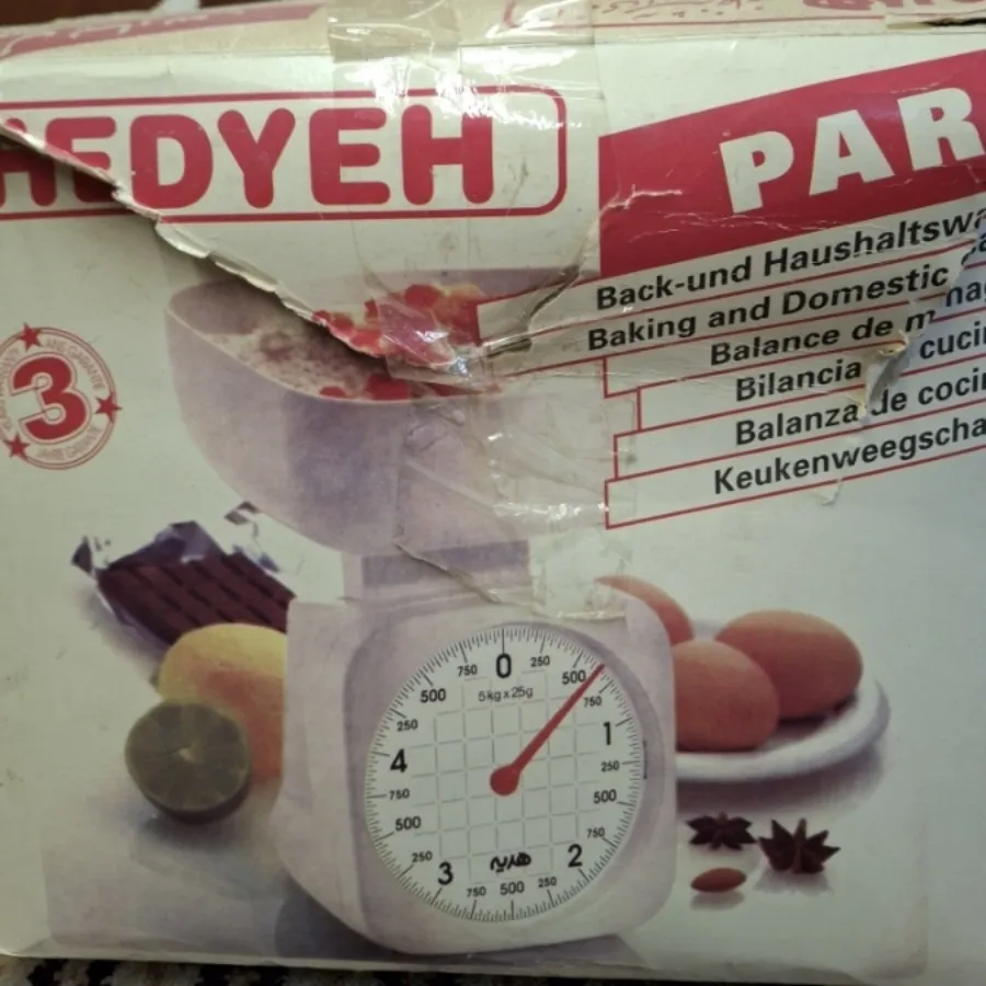 ترازو آشپزخانه نو و سالم