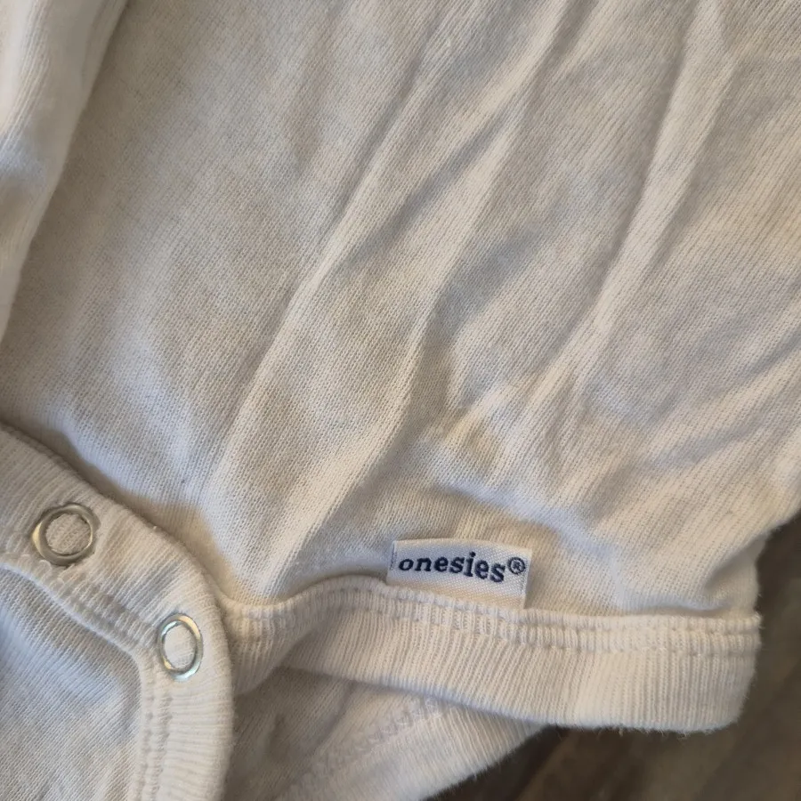 بادی 3 دکمه آستین کوتاه