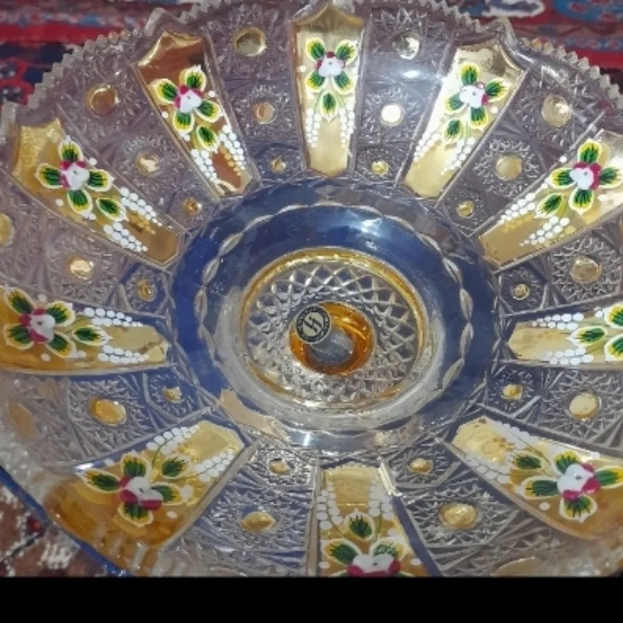 ظرف گل برجسته