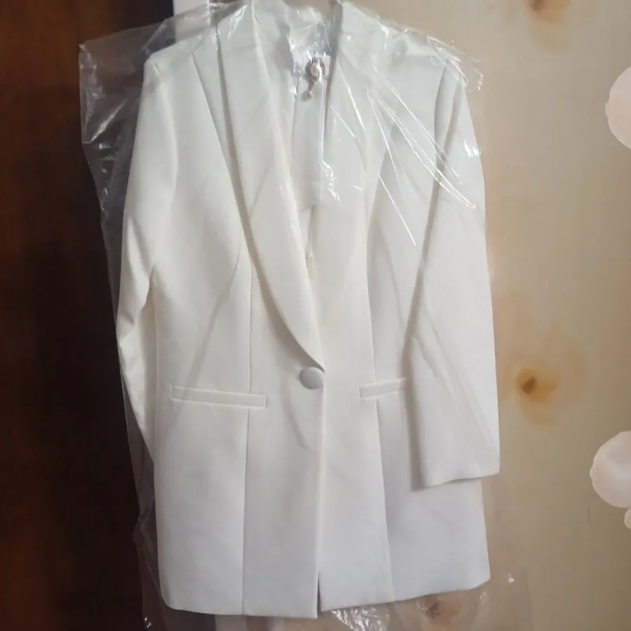 کت همراه با تاپ