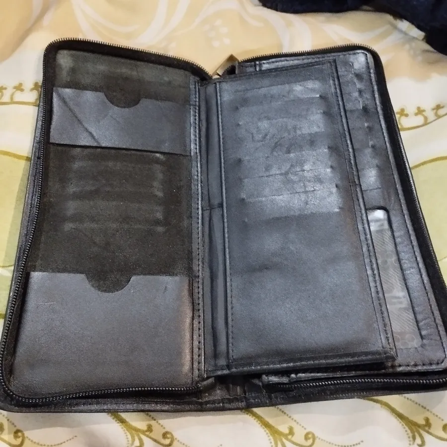 کیف پول جادار