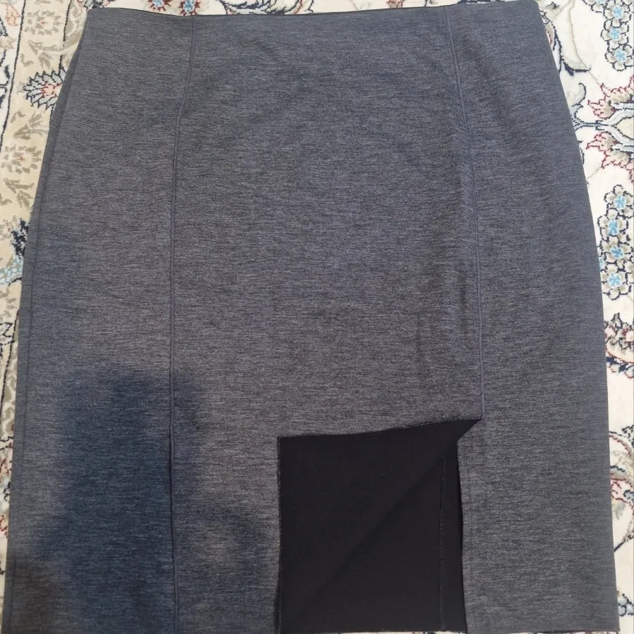 دامن کش دو چاک دار در جلو