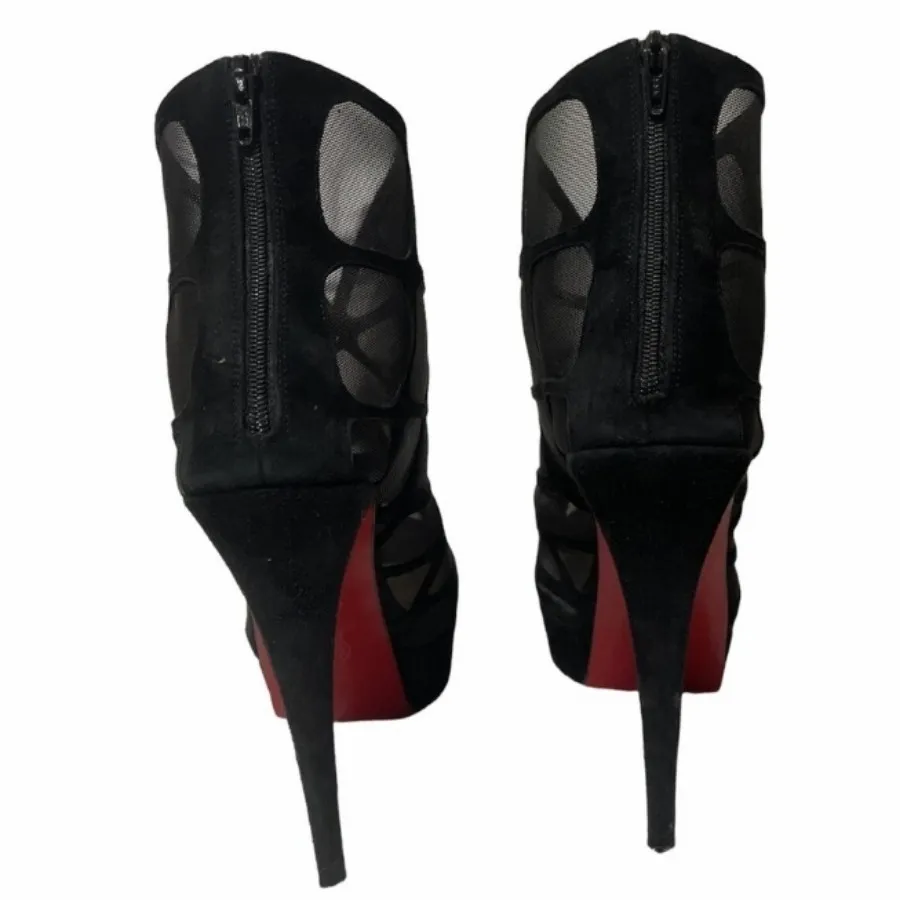 کفش لوبوتین