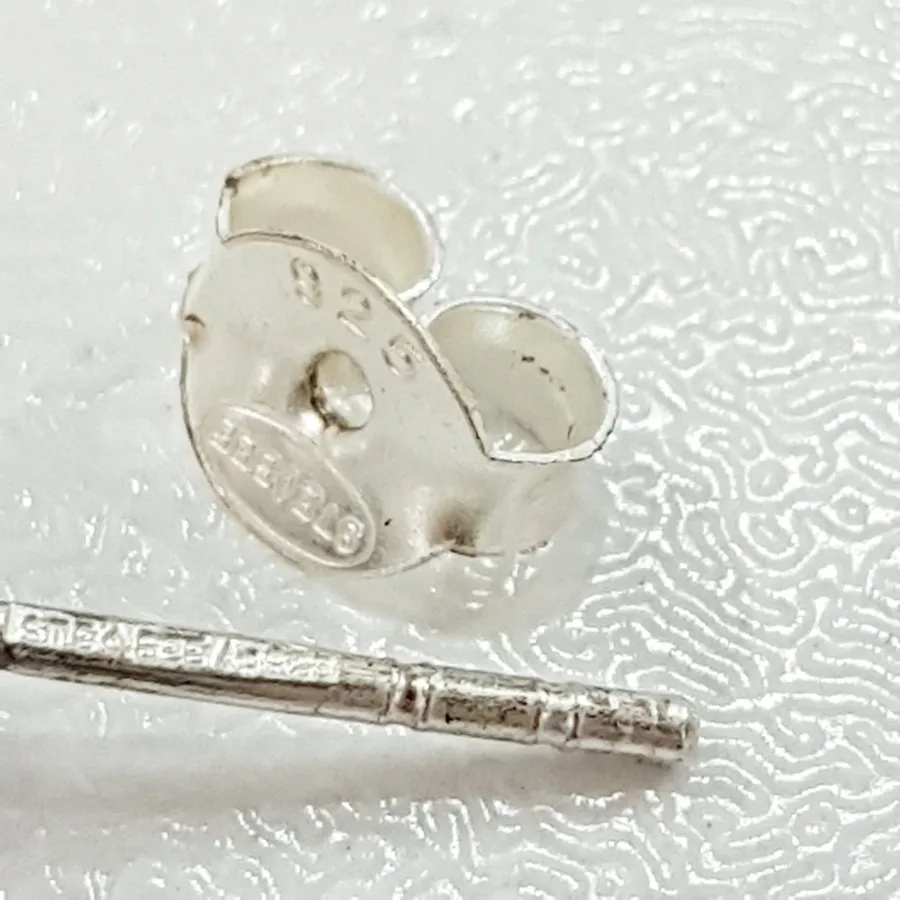 گوشواره نقره 925 نگین دار