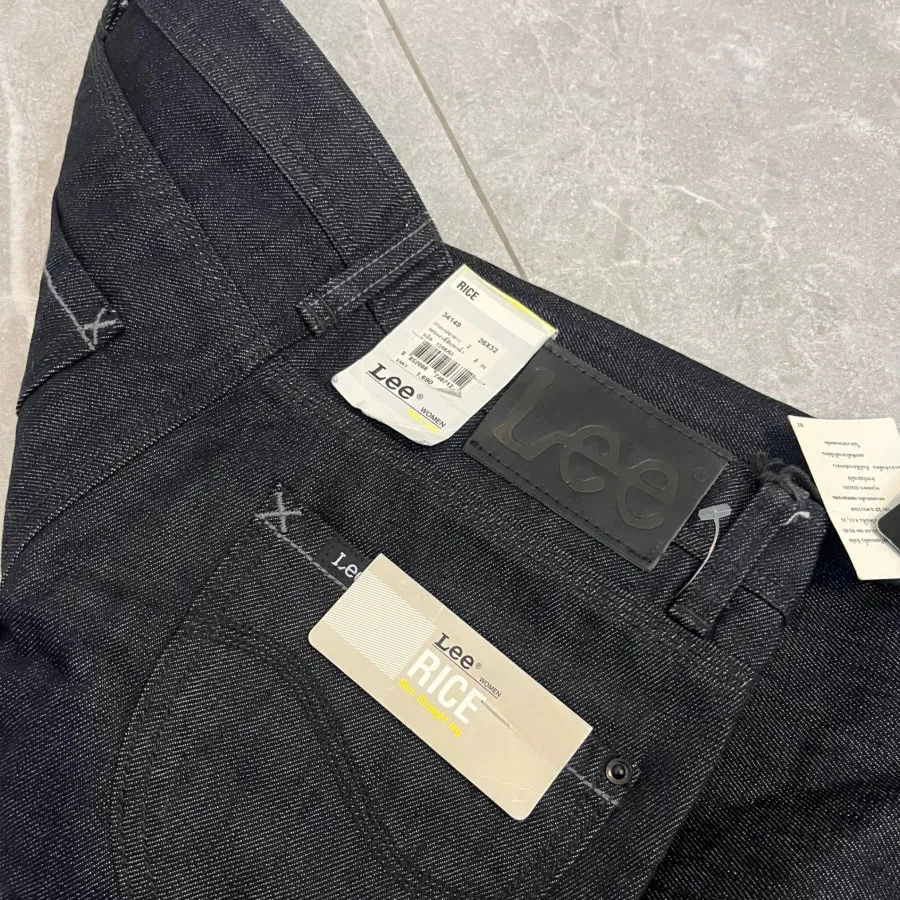 شلوار فاق کوتاه