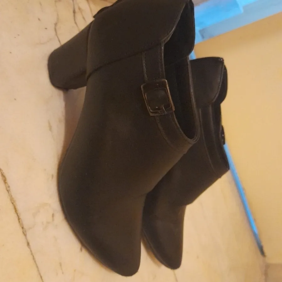 نیم بوت مشکی زنانه