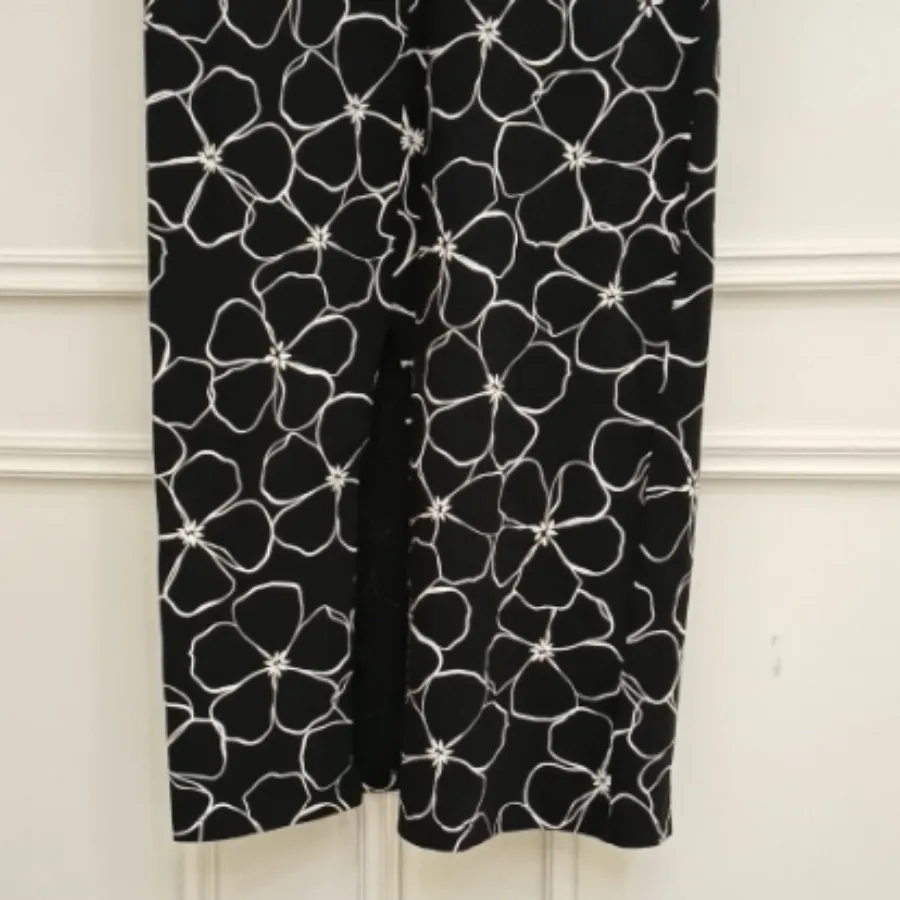 پیراهن گل ختمی