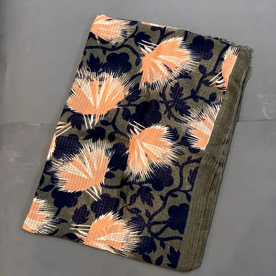 شال نخی لطیف