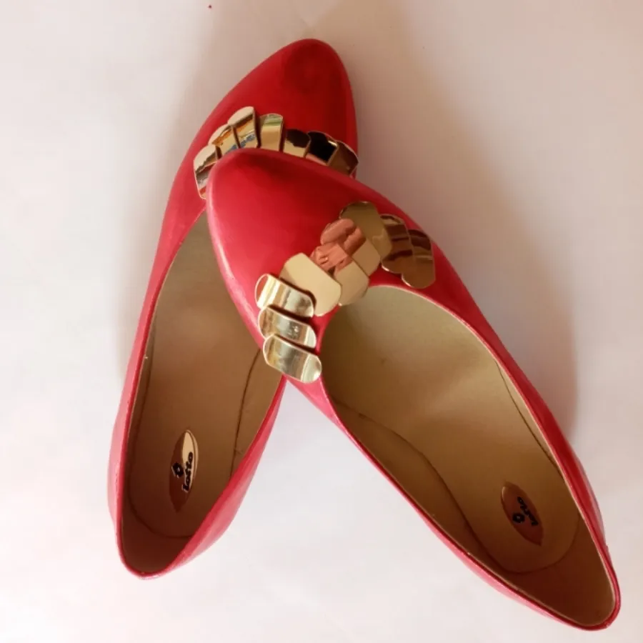 کفش راحتی یلدایی قرمز