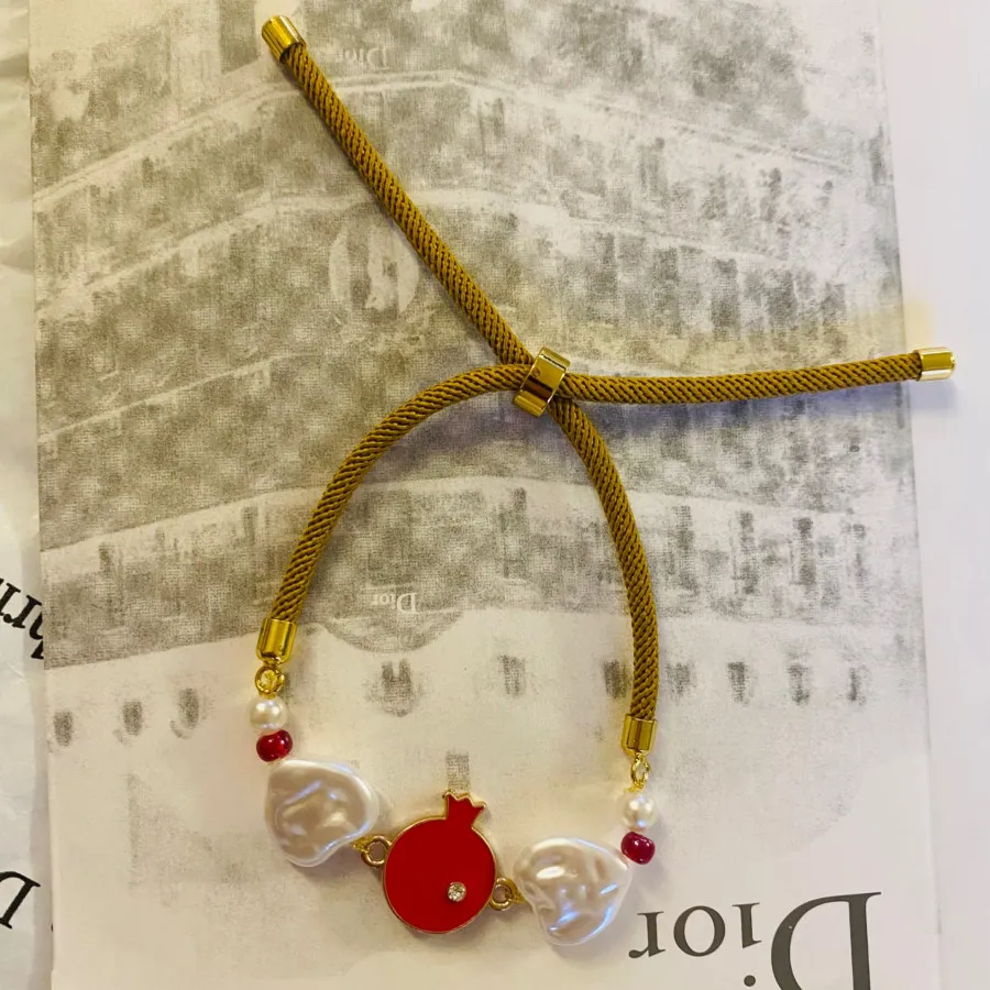 دستبند های یلدایی