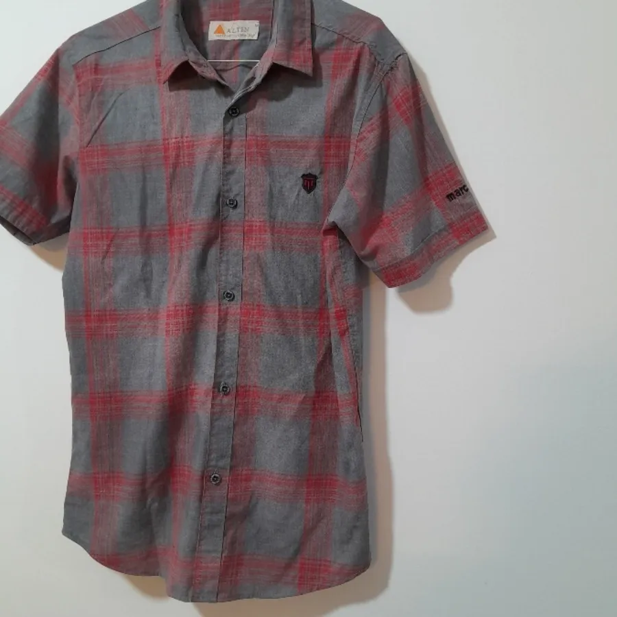 پیراهن یا شومیز