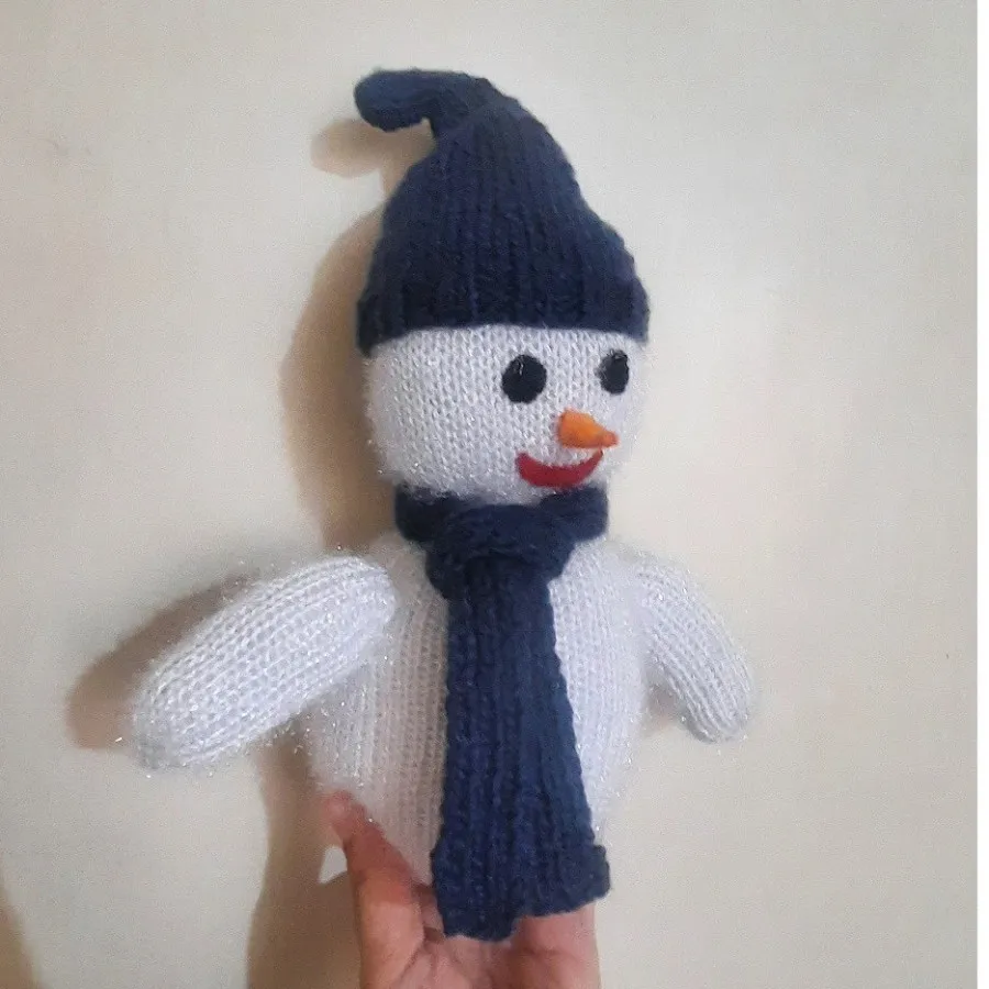 عروسک آدم برفی بافتنی