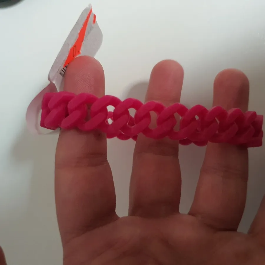 دستبند کشی صورتی